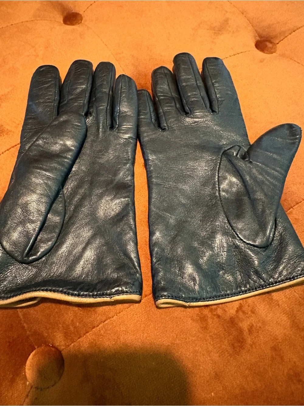 Women’s Black Genuine Leather Gloves with Contrast Stitching